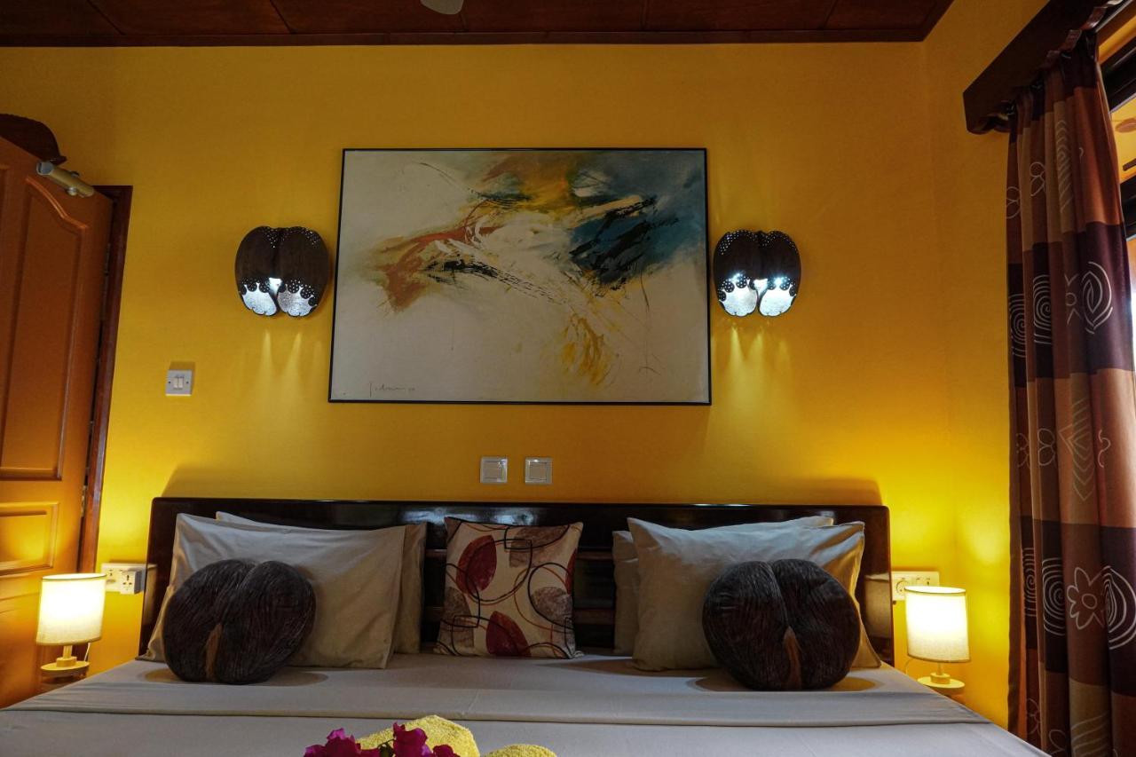 Anse Kerlan Beach Chalets מראה חיצוני תמונה