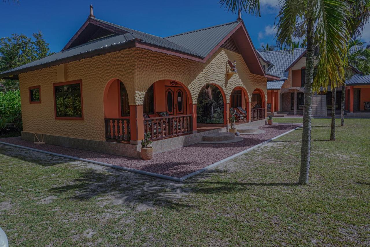 Anse Kerlan Beach Chalets מראה חיצוני תמונה