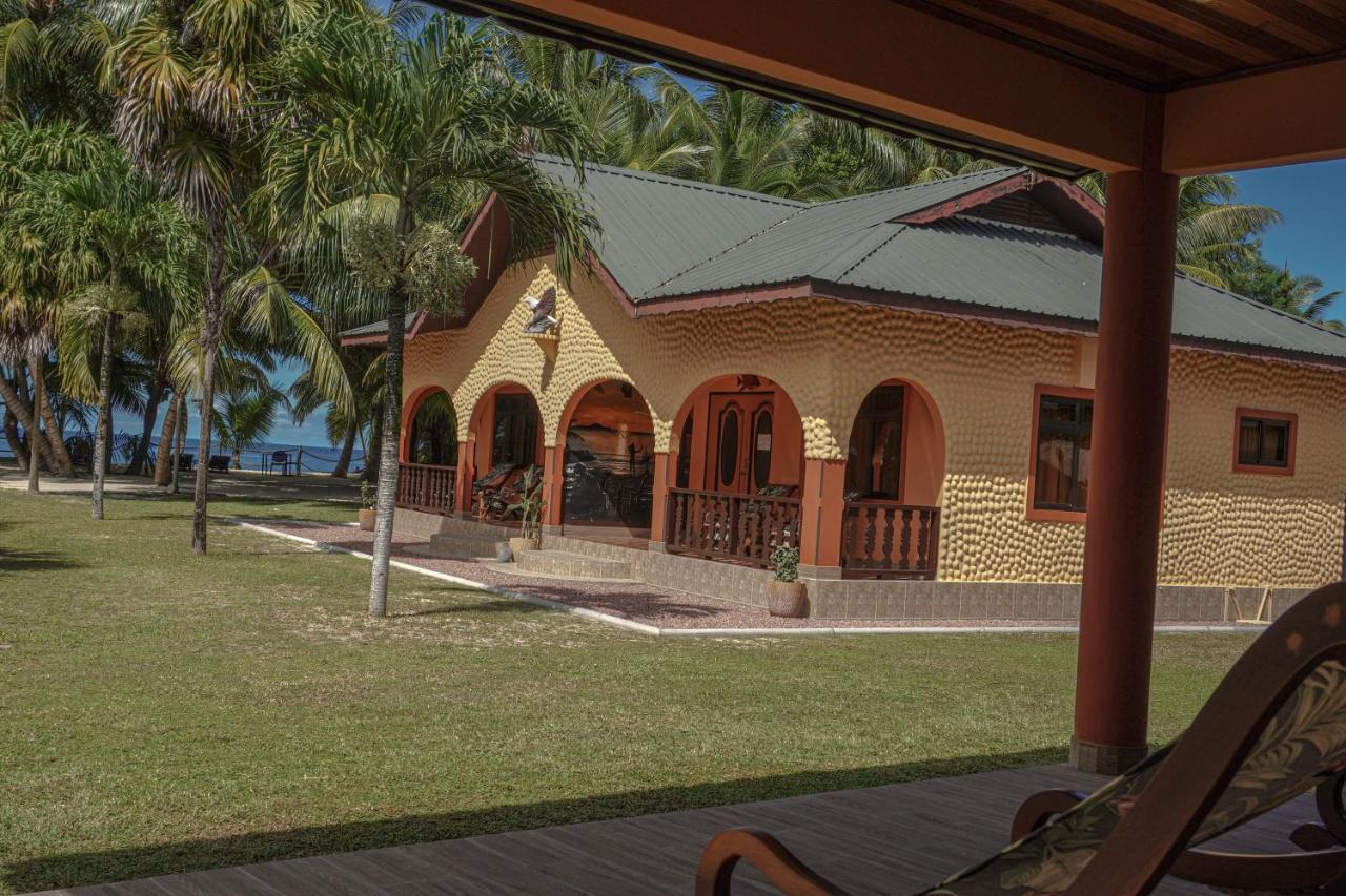 Anse Kerlan Beach Chalets מראה חיצוני תמונה