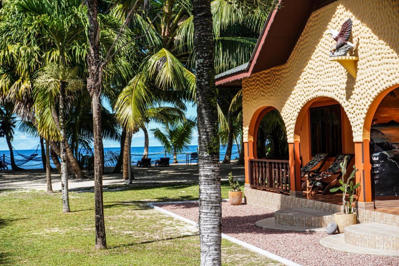 Anse Kerlan Beach Chalets מראה חיצוני תמונה