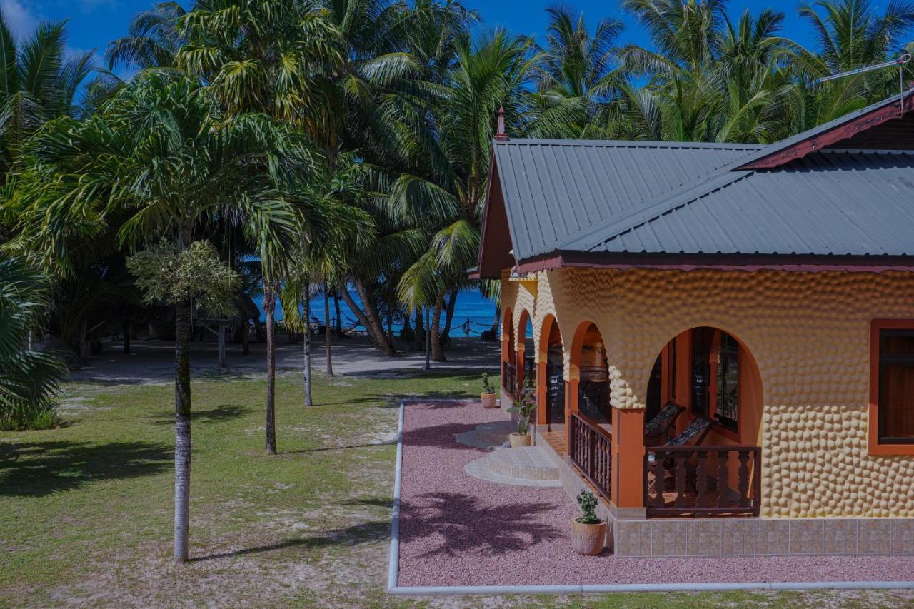 Anse Kerlan Beach Chalets מראה חיצוני תמונה
