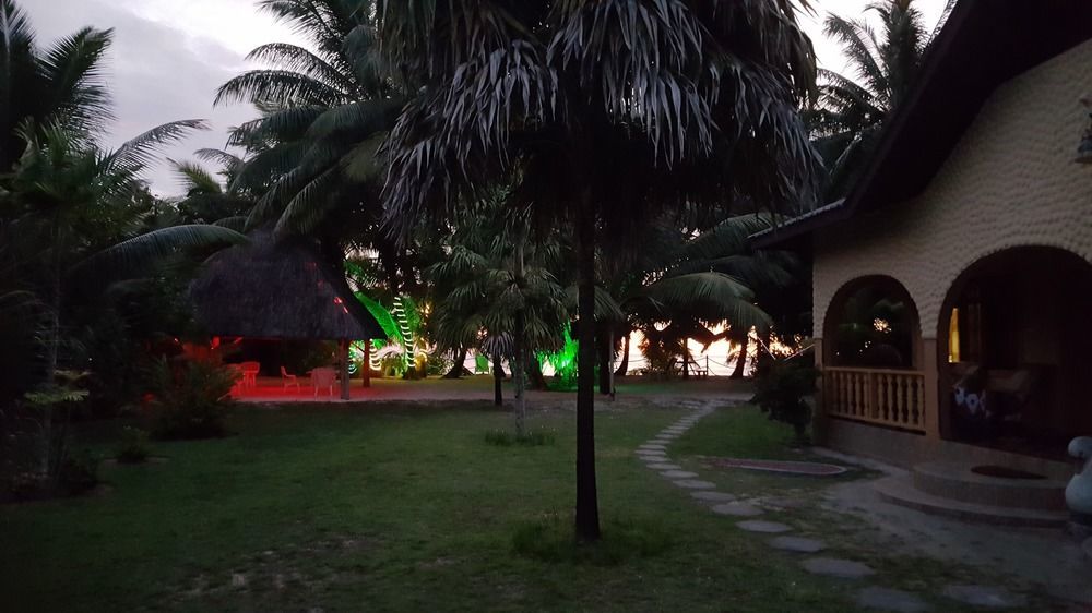 Anse Kerlan Beach Chalets מראה חיצוני תמונה