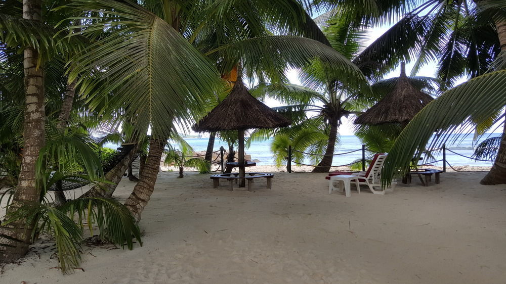 Anse Kerlan Beach Chalets מראה חיצוני תמונה