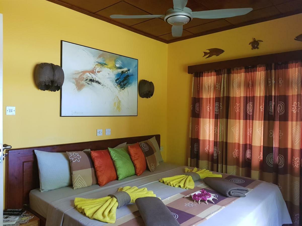 Anse Kerlan Beach Chalets מראה חיצוני תמונה